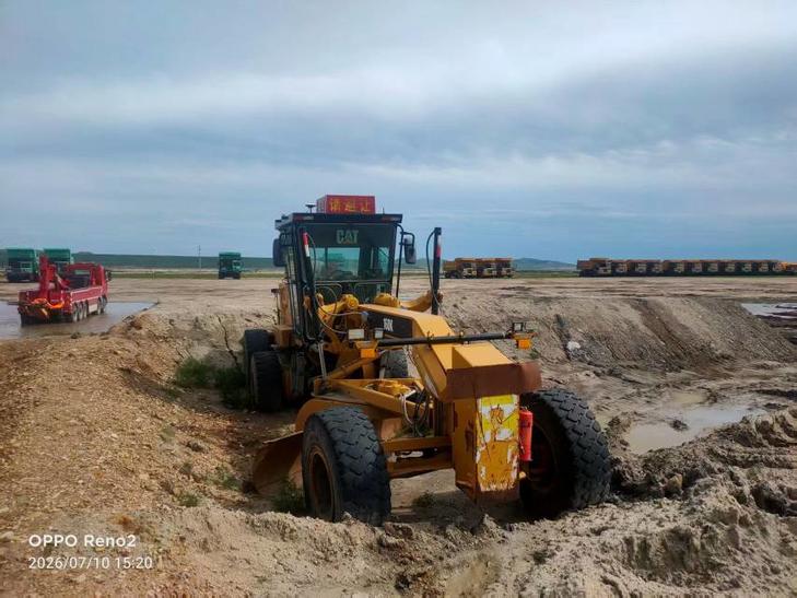 Buy Caterpillar 160K Used Loader / 1