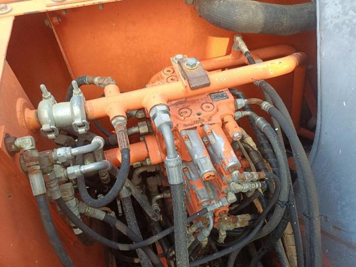 Buy Hitachi ZX60 Used Excavator / 1