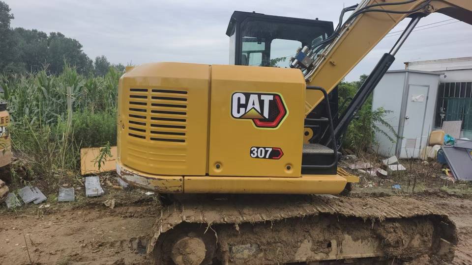Buy Caterpillar 307E Used Excavator / 1