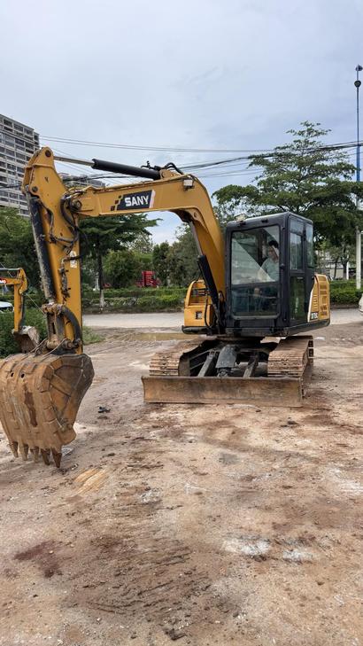 Buy Sany SY75 Used Excavator / 1