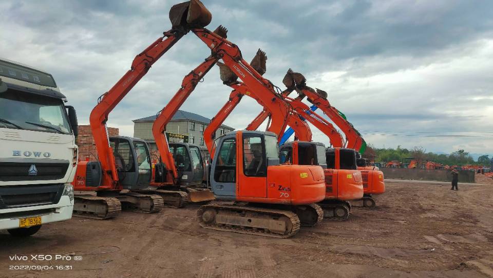 Buy Hitachi ZX70-5G Used Excavator / 4 Buy Hitachi ZX70-5G Used Excavator / 4