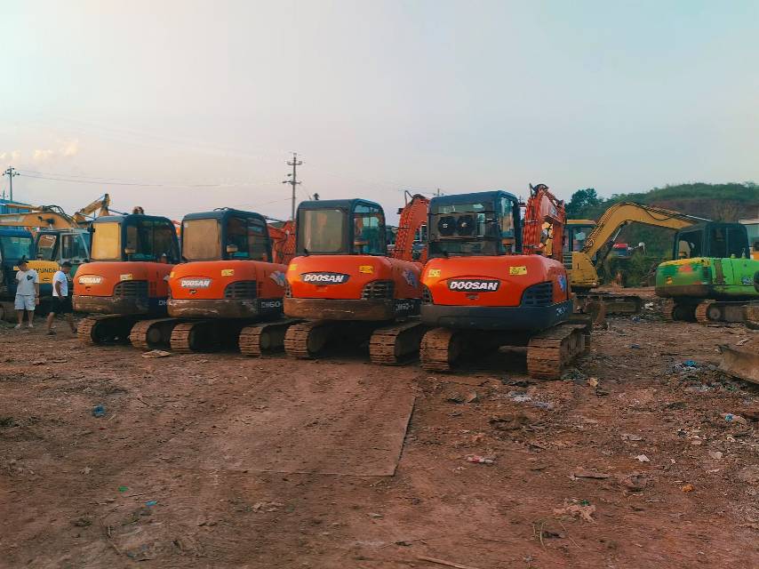 Buy Hitachi ZX70-5G Used Excavator / 8 Buy Hitachi ZX70-5G Used Excavator / 8