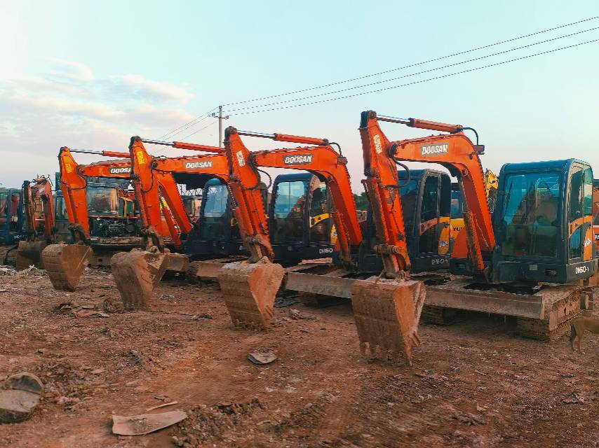 Buy Hitachi ZX70-5G Used Excavator / 5 Buy Hitachi ZX70-5G Used Excavator / 5