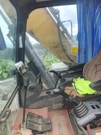 Buy XCMG XE200DA Used Excavator / 3 Buy XCMG XE200DA Used Excavator / 3