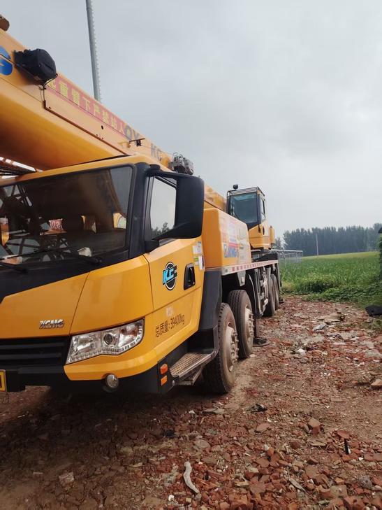 Buy XCMG QY40KC Used Crane / 1