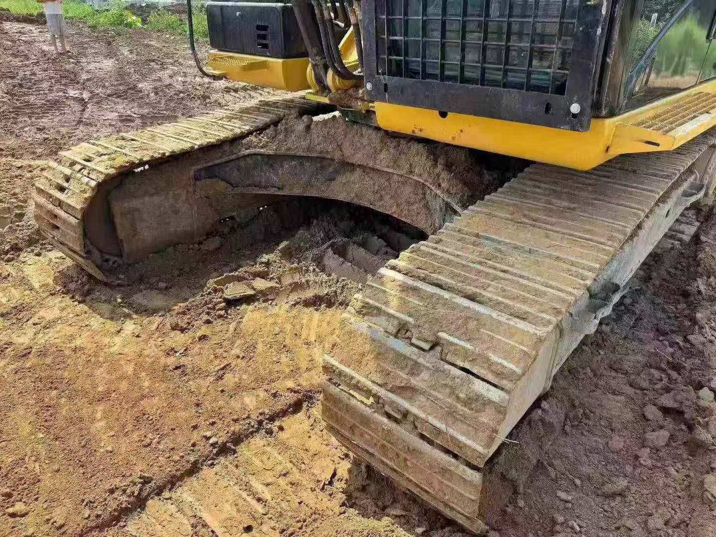Buy Caterpillar 324D Used Excavator / 5