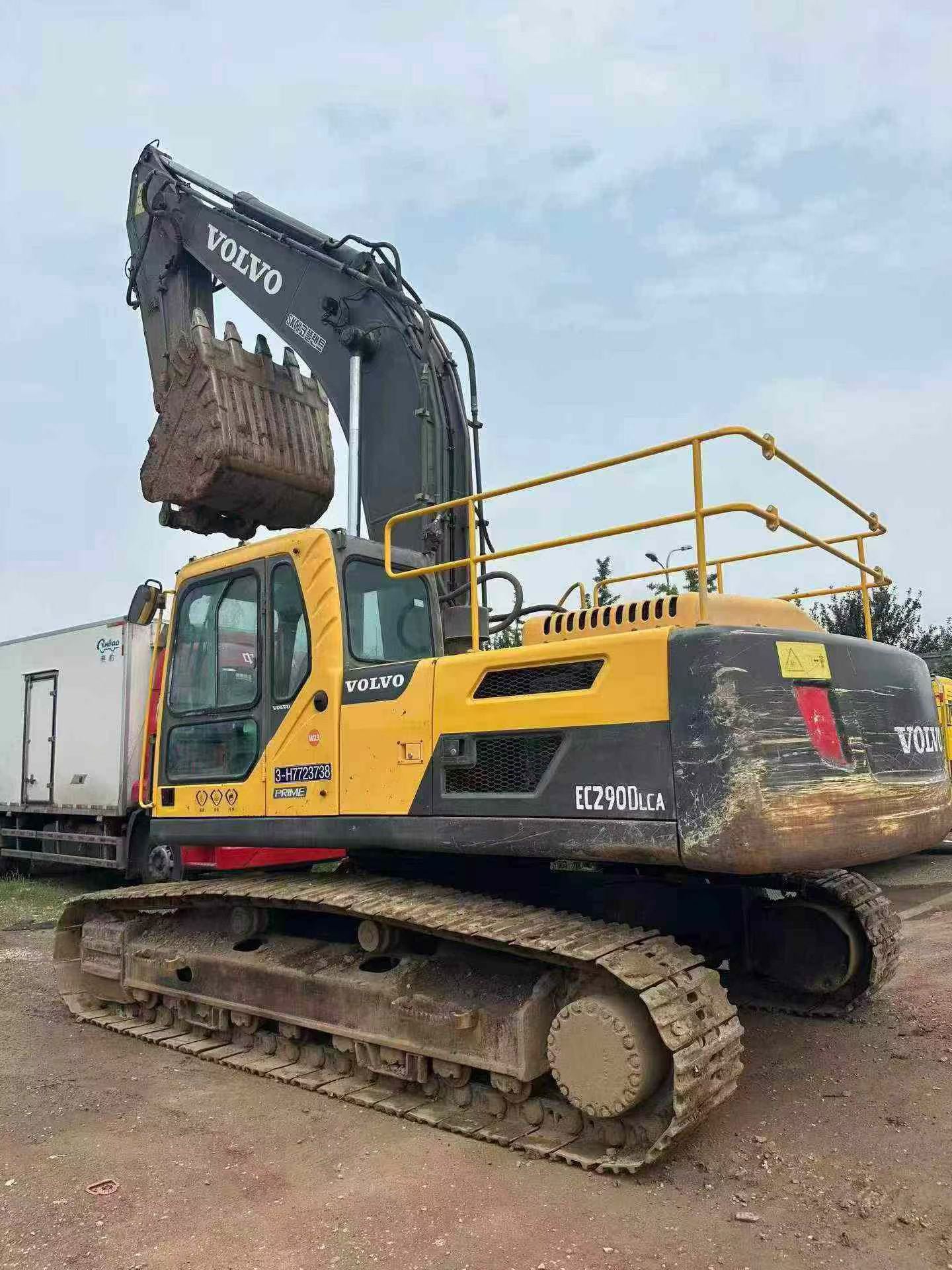 Buy Volvo 290BLC Used Excavator / 3