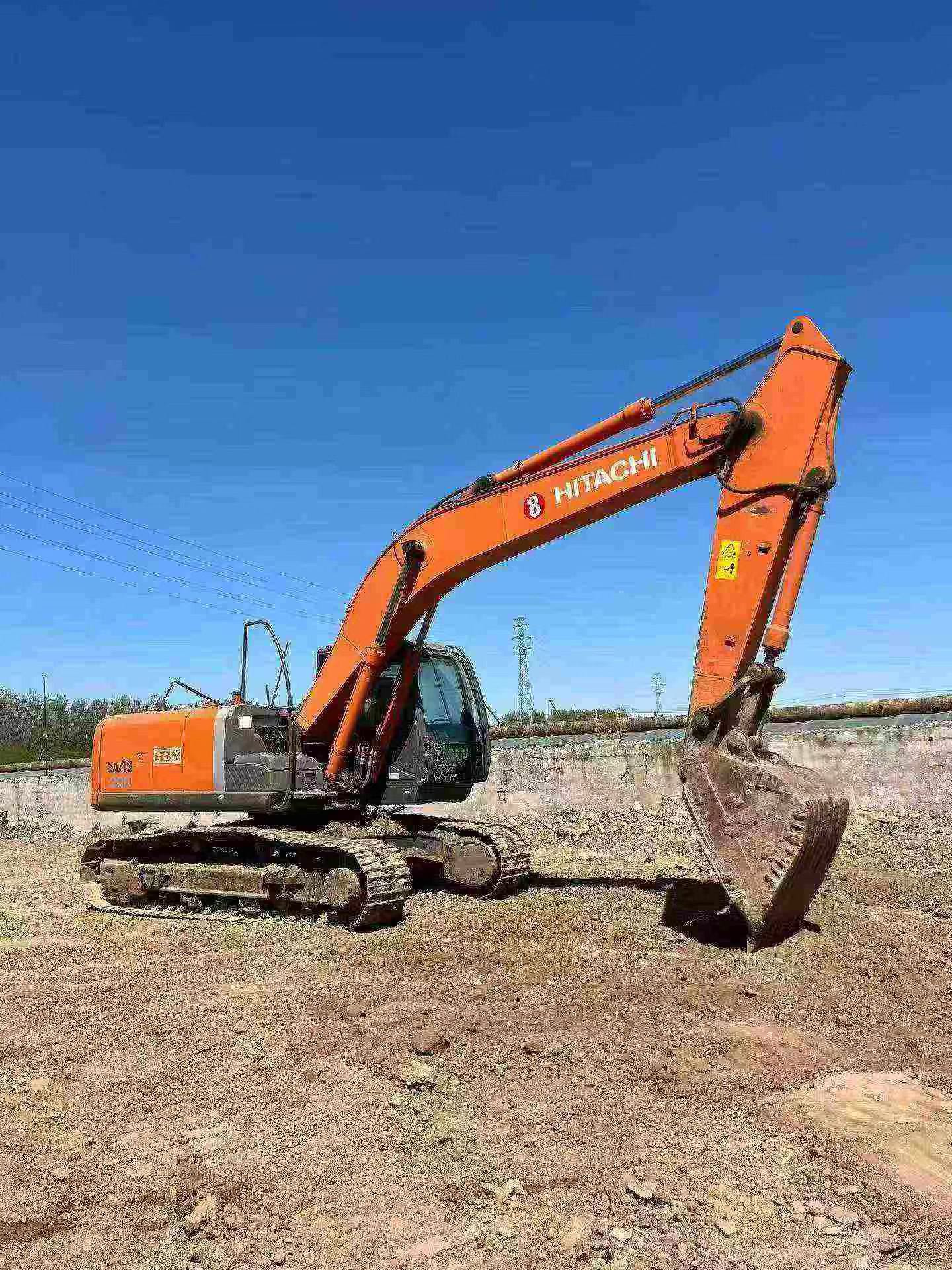 Buy Hitachi EX200-6 Used Excavator / 3