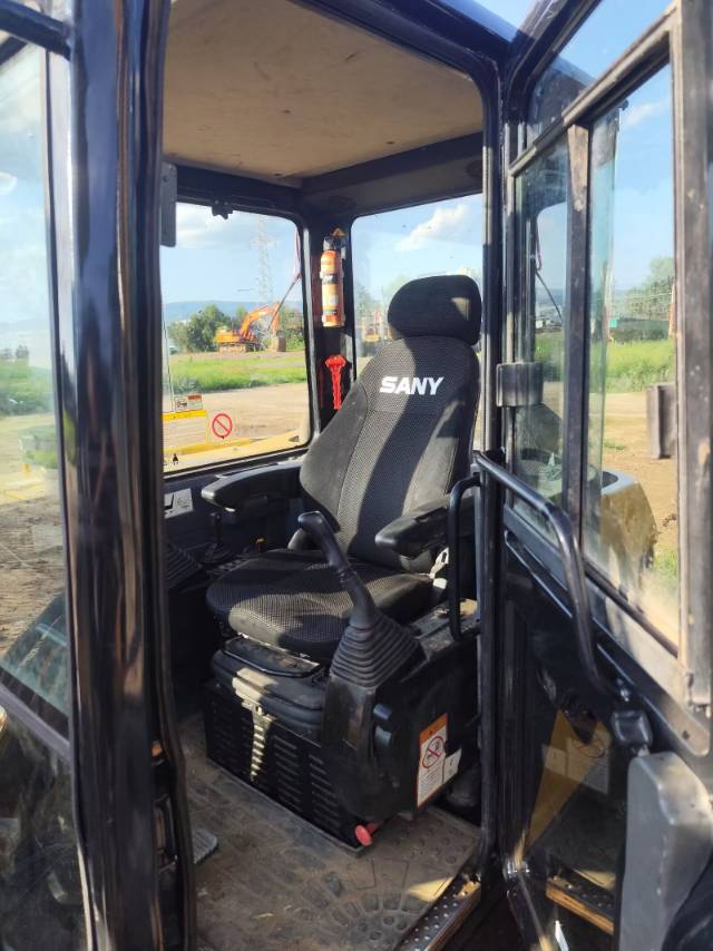 Buy Sany 55C-9 Used Excavator / 2 Buy Sany 55C-9 Used Excavator / 2