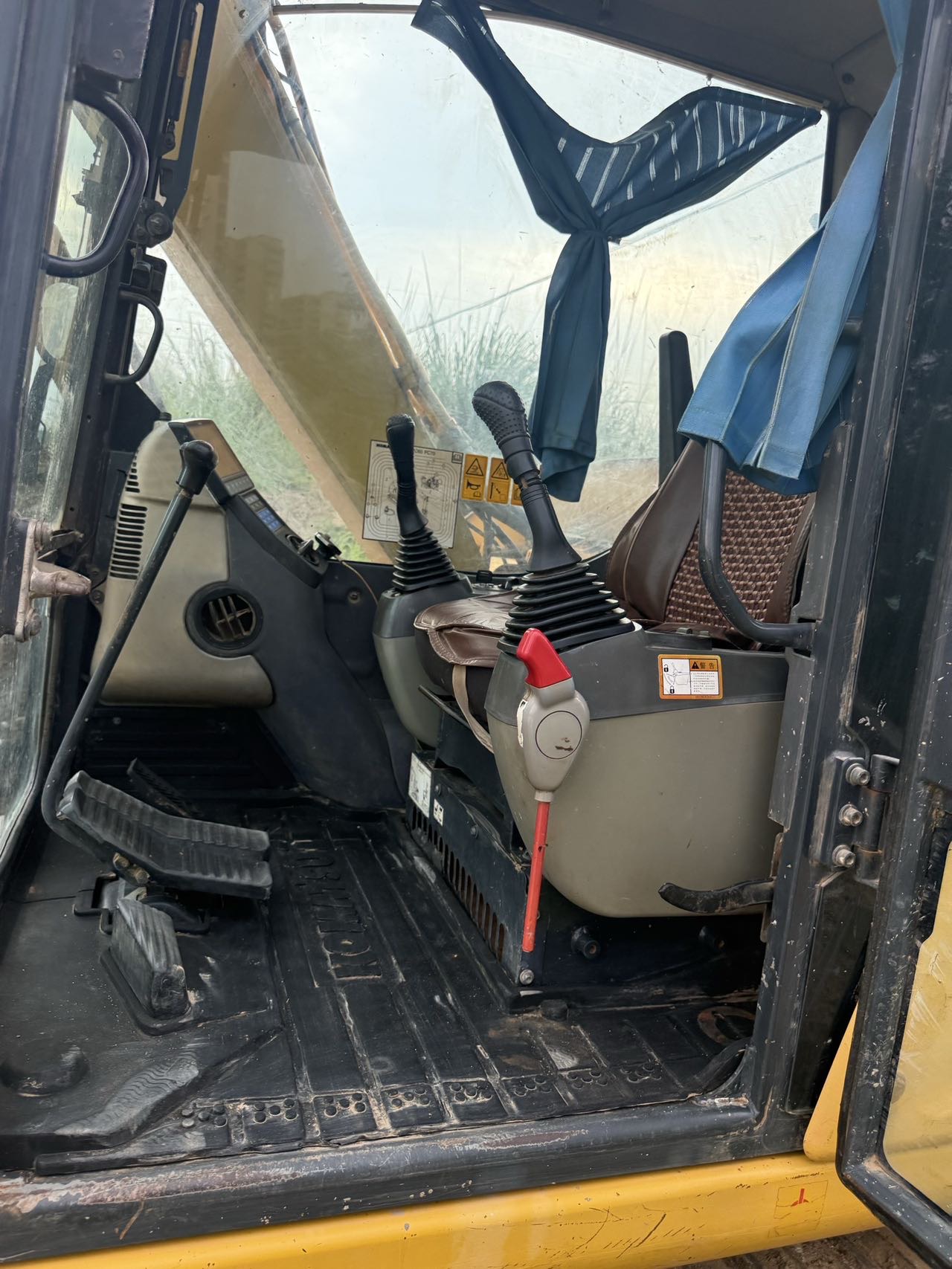 Buy Komatsu PC60-8 Used Excavator / 8