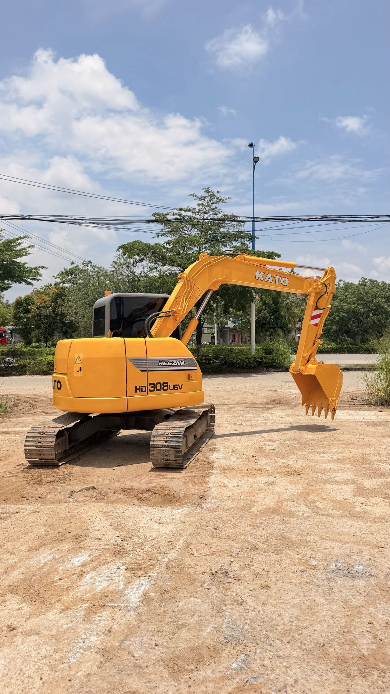 Buy Kato HD308USV Used Excavator / 3