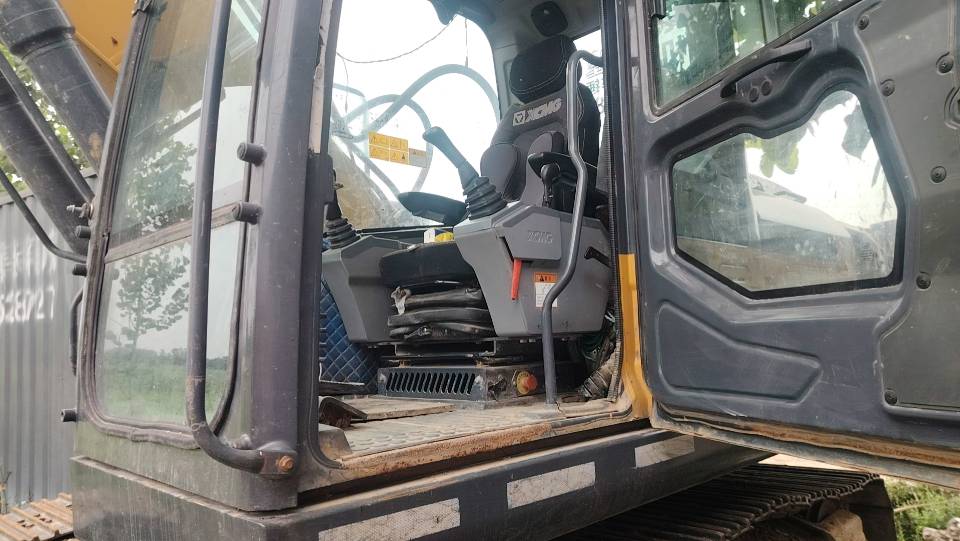 Buy XCMG 40 Used Excavator / 9