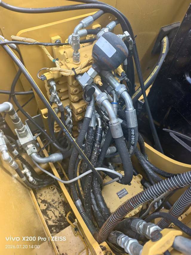 Buy Caterpillar 307E Used Excavator / 4