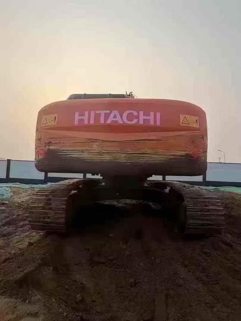 Buy Hitachi ZX260LCH-3G Used Excavator / 2