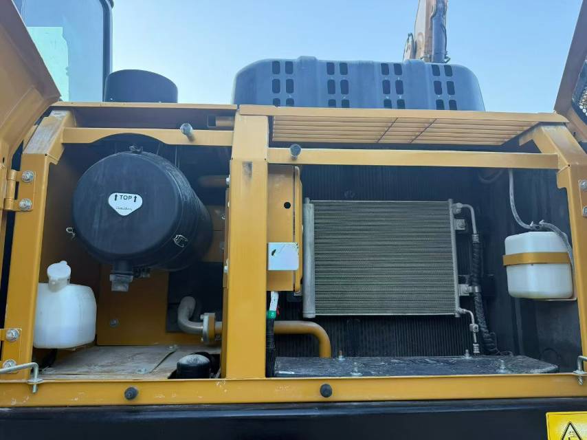 Buy Sany 205C-8 Used Excavator / 7 Buy Sany 205C-8 Used Excavator / 7