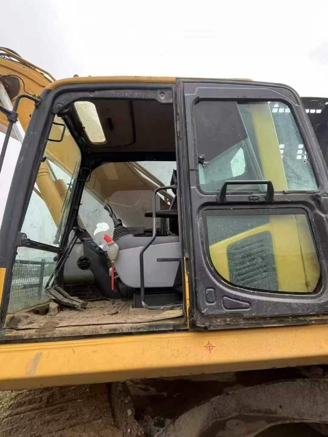 Buy Komatsu PC360-7 Used Excavator / 4 Buy Komatsu PC360-7 Used Excavator / 4