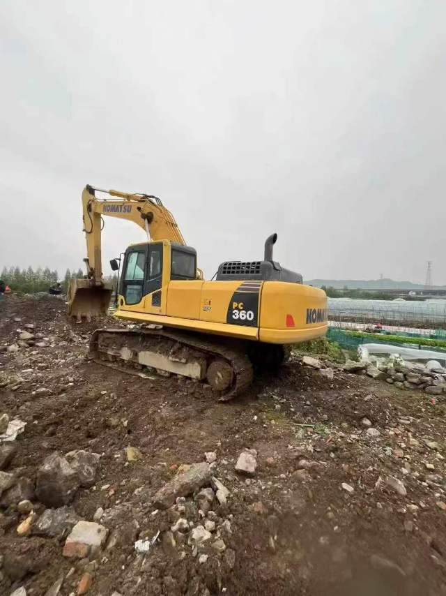 Buy Komatsu PC360-7 Used Excavator / 1