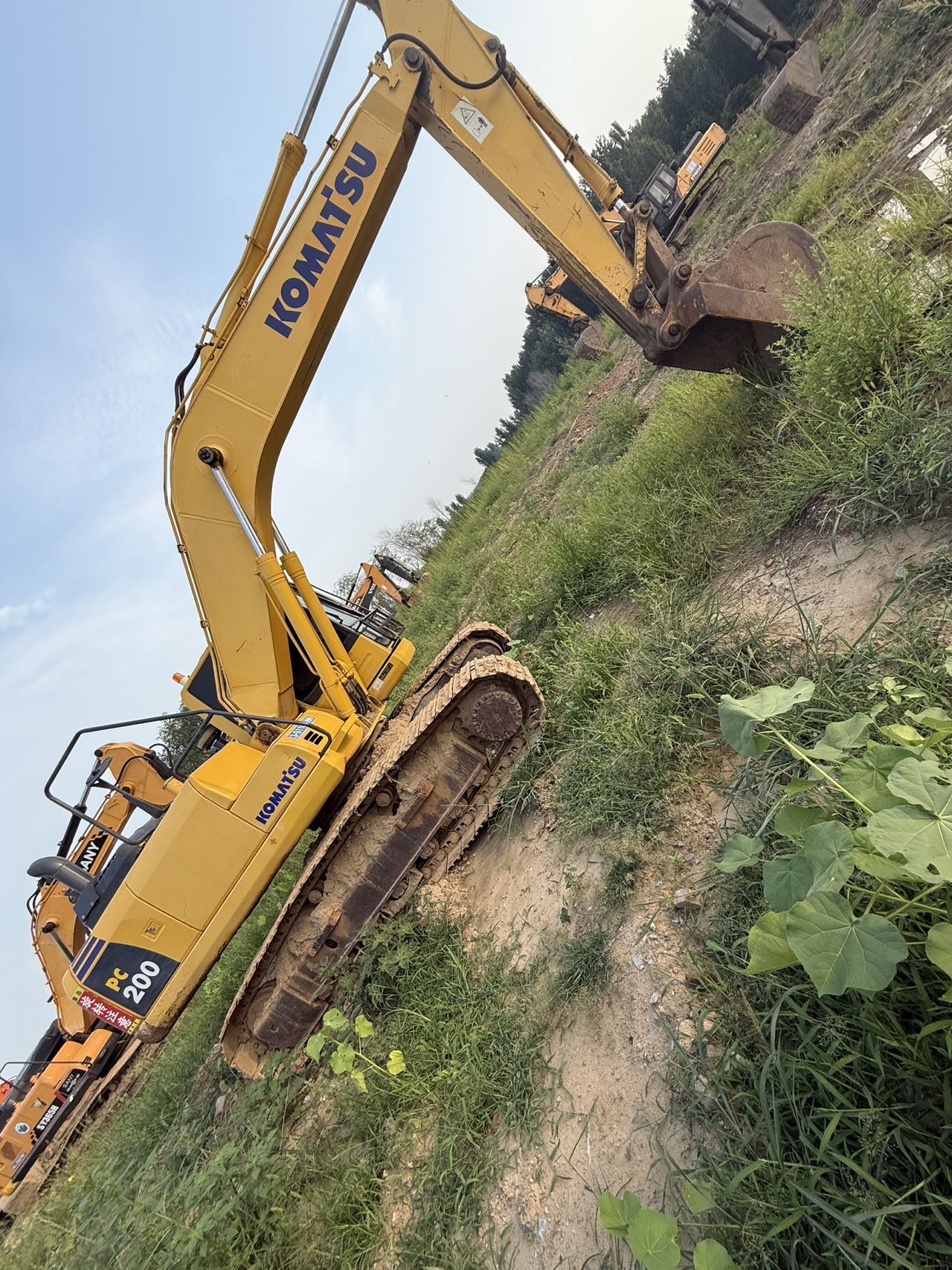 Buy Komatsu PC200-8N1 Used Excavator / 3 Buy Komatsu PC200-8N1 Used Excavator / 3