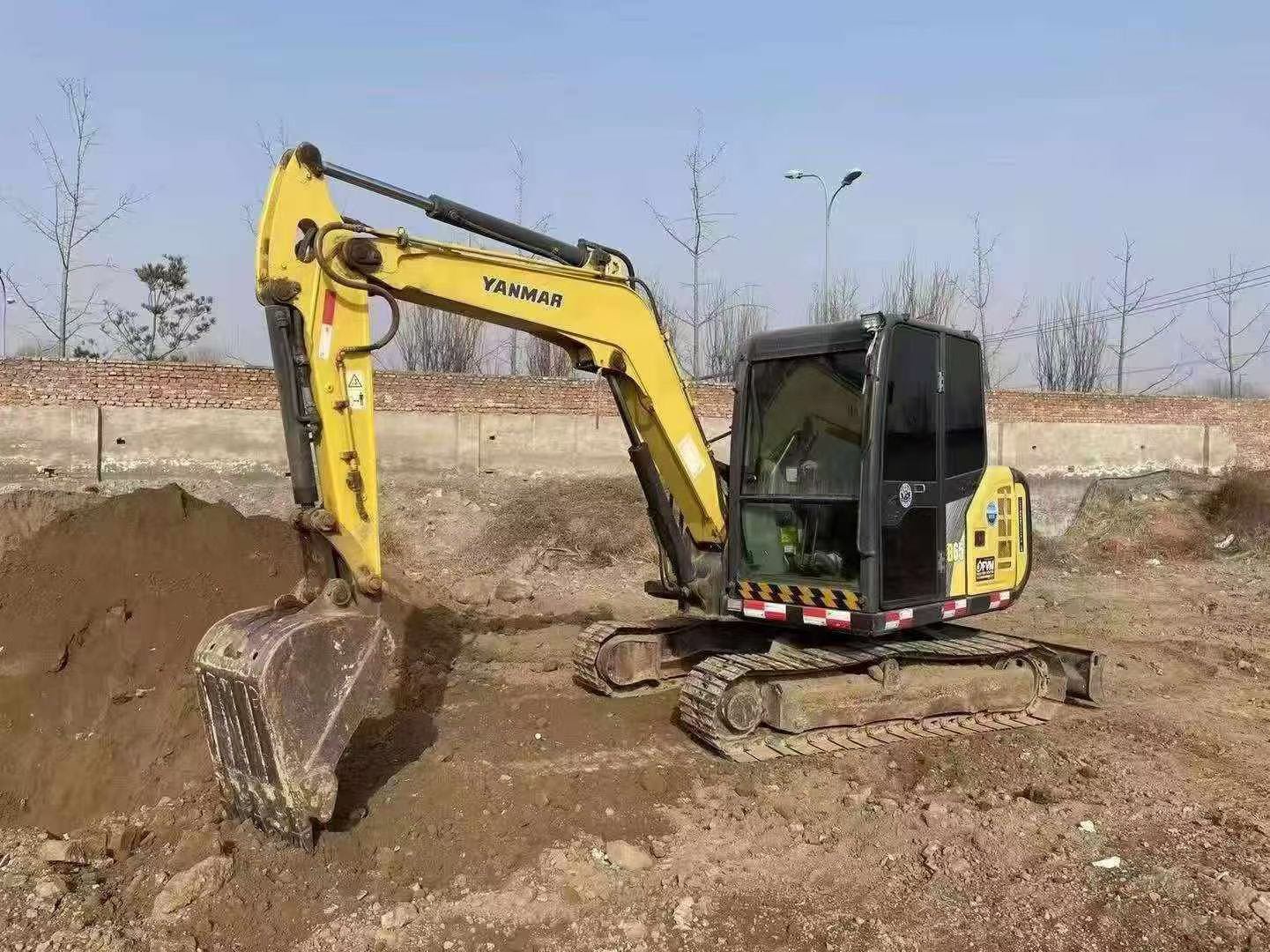 Buy Yanmar B65 Used Excavator / 4 Buy Yanmar B65 Used Excavator / 4