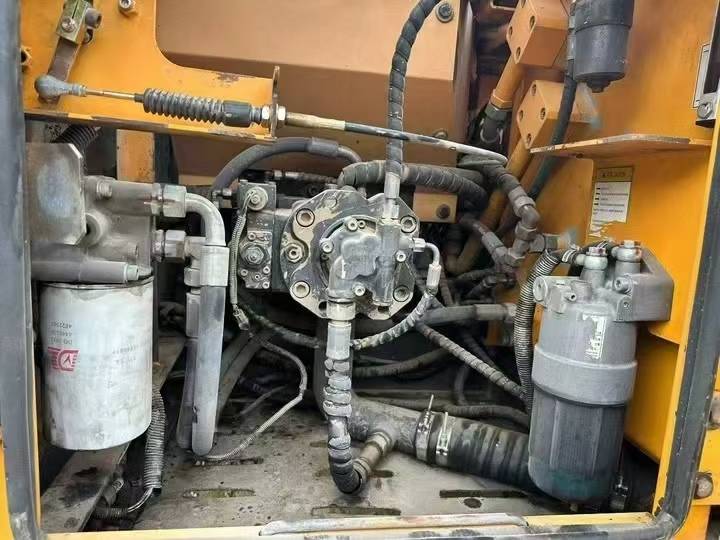 Buy Sany SY135C Pro Used Excavator / 7 Buy Sany SY135C Pro Used Excavator / 7