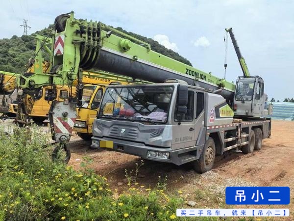 Buy Zoomlion ZTC201V551 Used Crane / 4 Buy Zoomlion ZTC201V551 Used Crane / 4