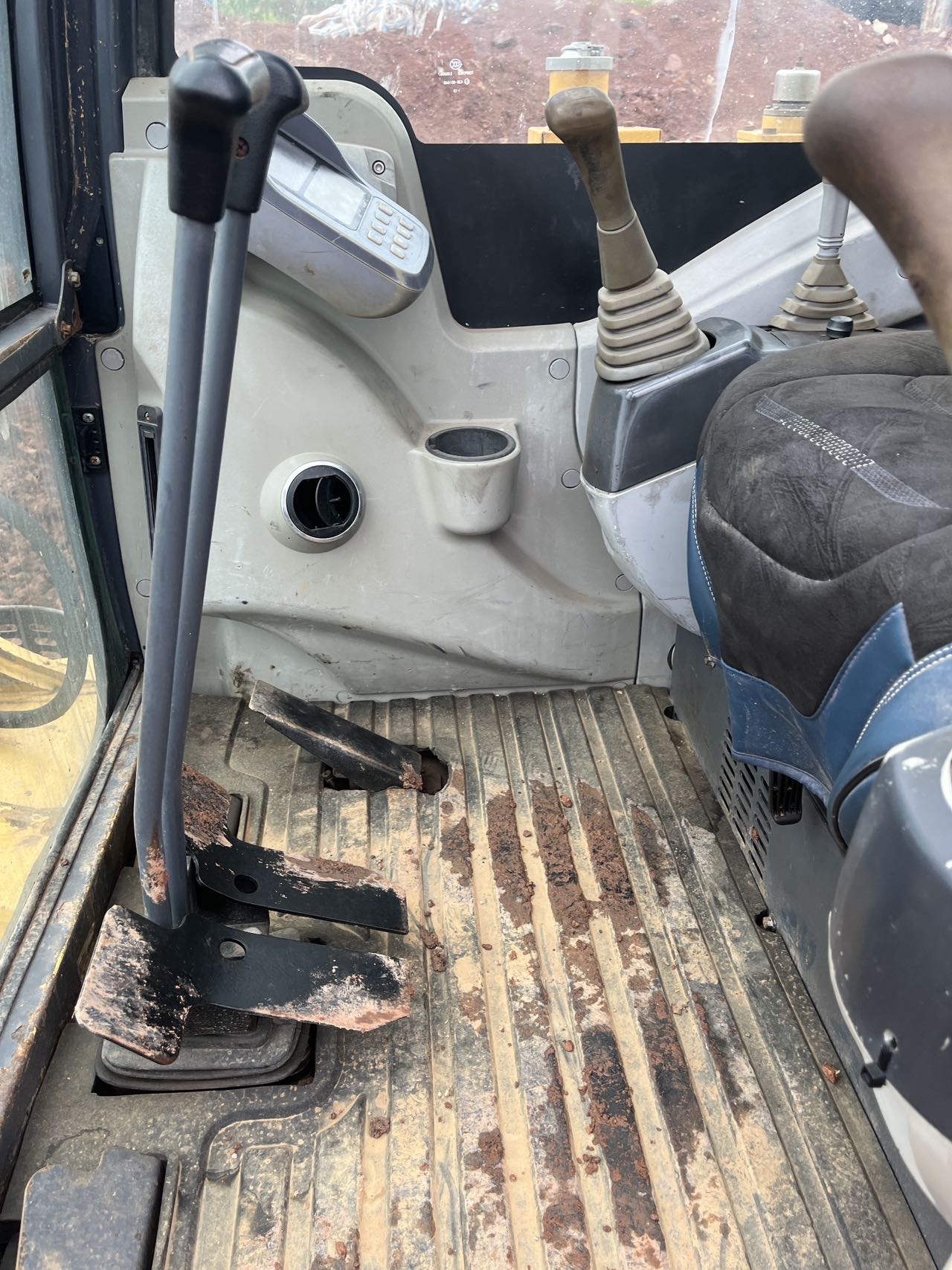 Buy XCMG XE60WA Used Excavator / 8 Buy XCMG XE60WA Used Excavator / 8