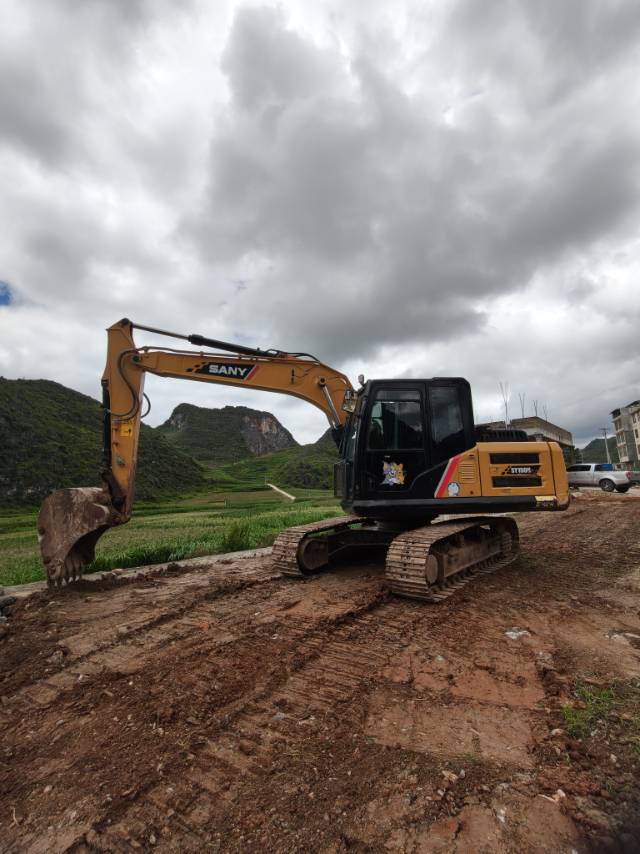 Buy Sany 155C-9 Used Excavator / 2