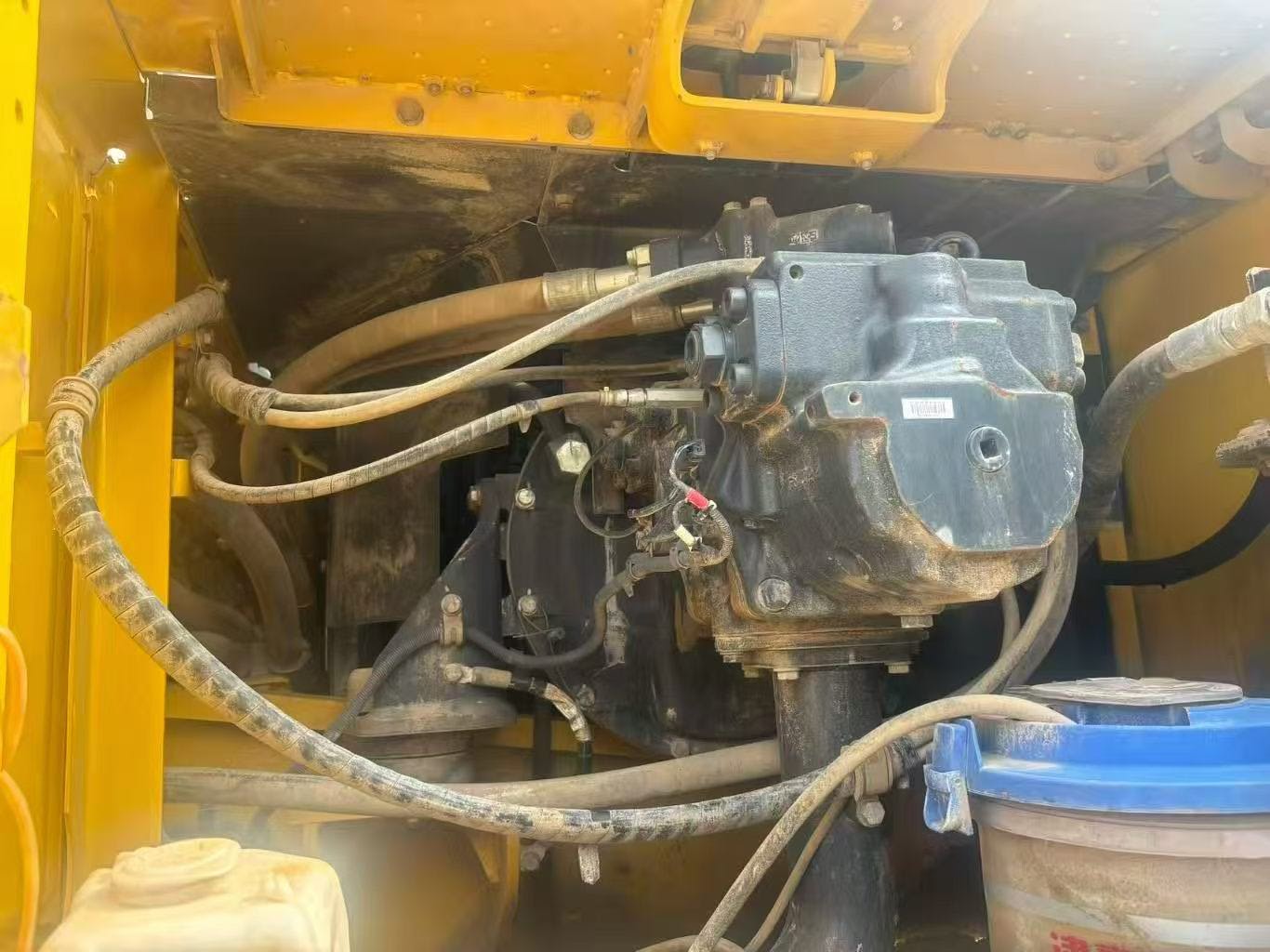 Buy Komatsu PC300-7 Used Excavator / 3