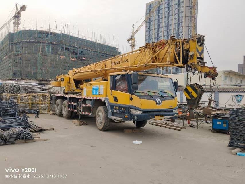 Buy XCMG QY25K5-II Used Crane / 4 Buy XCMG QY25K5-II Used Crane / 4