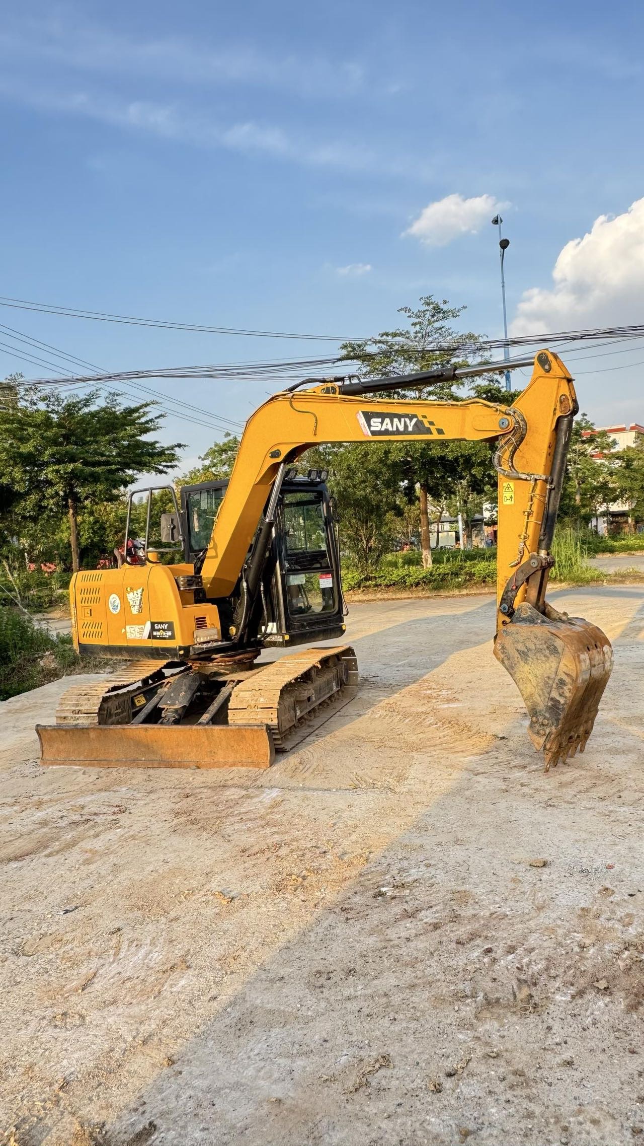Buy Sany SY75 Used Excavator / 3 Buy Sany SY75 Used Excavator / 3