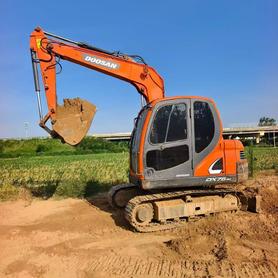 Buy Doosan 75-7 Used Excavator / 2 Buy Doosan 75-7 Used Excavator / 2