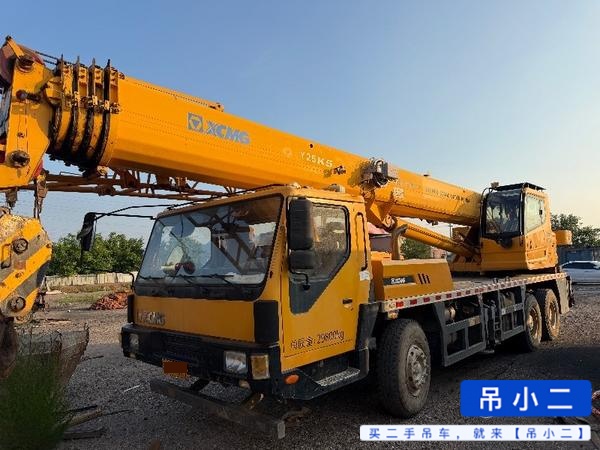 Buy XCMG QY20K5 Used Crane / 4