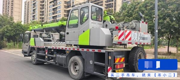 Buy Zoomlion ZTC121V461 Used Crane / 4