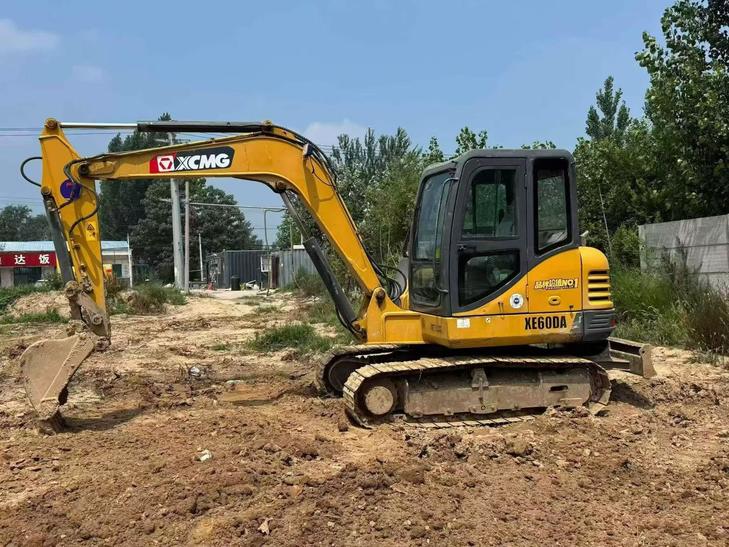 Buy XCMG XE60WA Used Excavator / 1