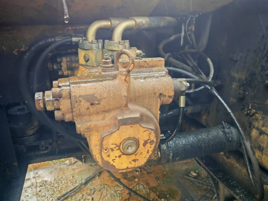 Buy Komatsu PC200-8N1 Used Excavator / 9