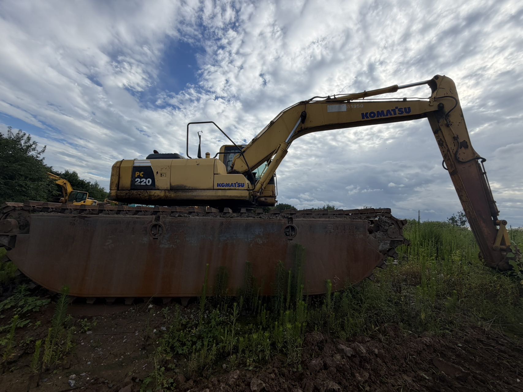 Buy Komatsu PC200-8N1 Used Excavator / 3