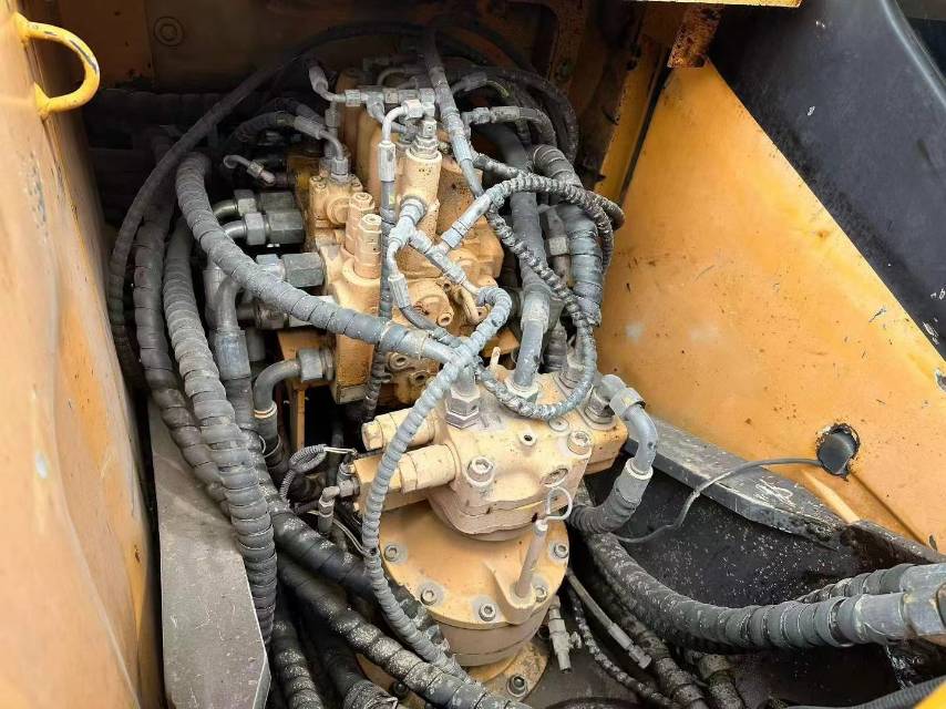 Buy Sany C135-10 Used Excavator / 7