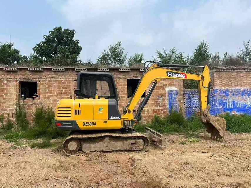 Buy XCMG XE60DA Used Excavator / 3