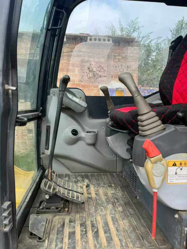 Buy XCMG XE60DA Used Excavator / 4