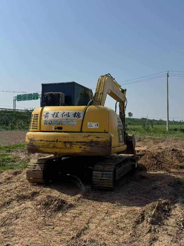 Buy Komatsu PC70-8 Used Excavator / 3