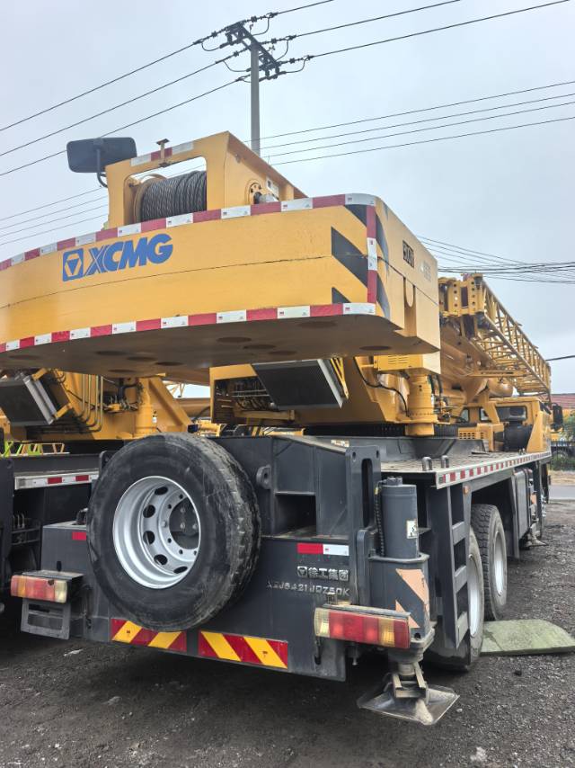 Buy XCMG QY50K5D-1 Used Crane / 3