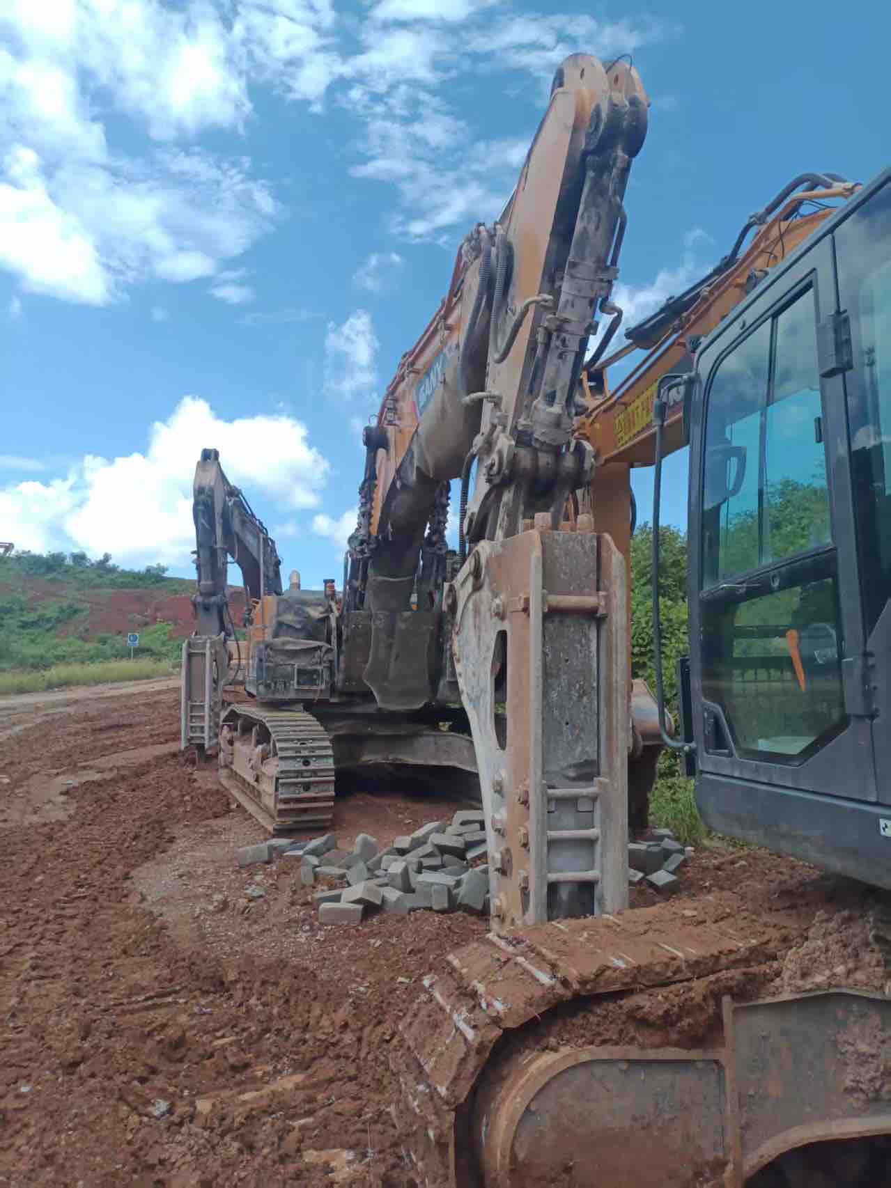 Buy Sany 215C-9 Used Excavator / 4