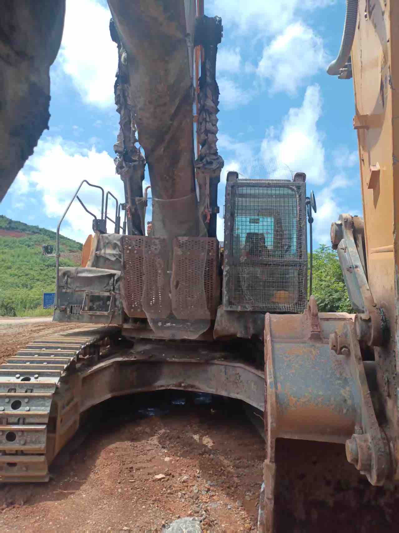 Buy Sany 215C-9 Used Excavator / 2