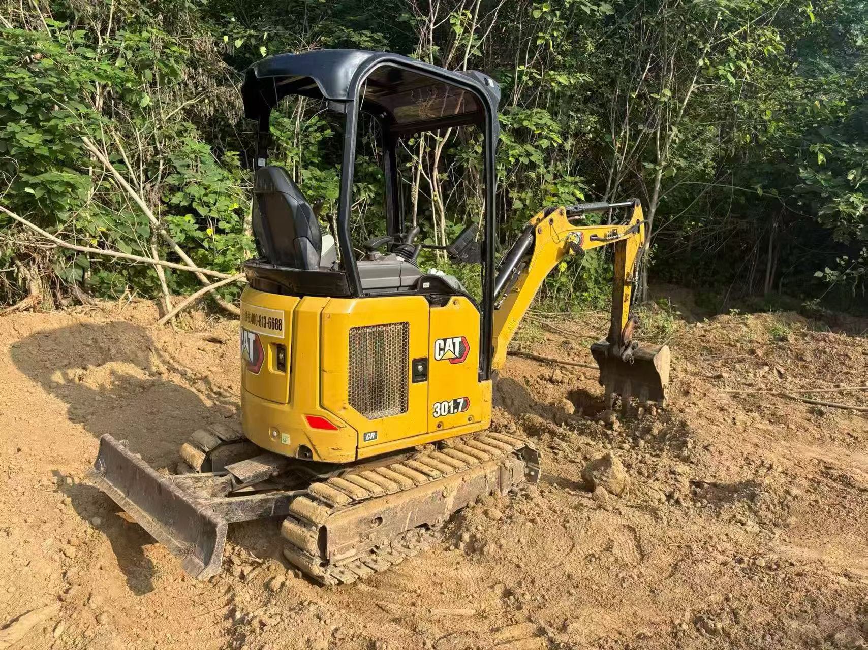 Buy Caterpillar 301.7CR Used Excavator / 5