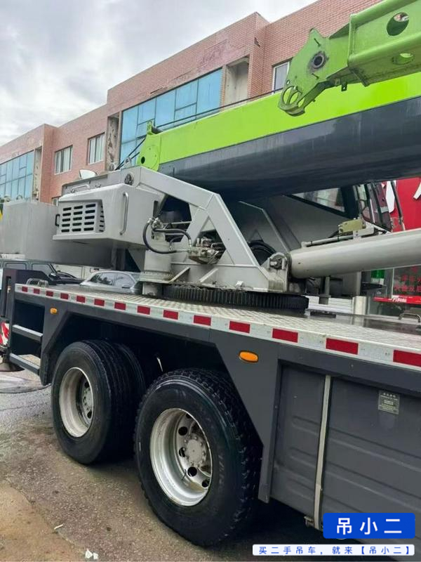 شراء رافعة Zoomlion ZTC251VE562 مستعملة / 2