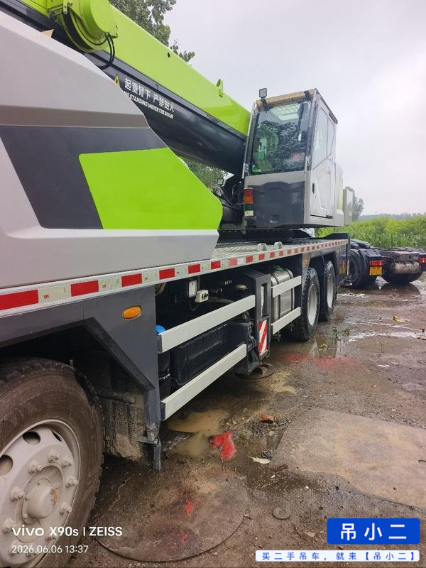 Buy Zoomlion ZTC250HE Used Crane / 4