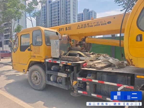 Buy XCMG QY12B.5 Used Crane / 6