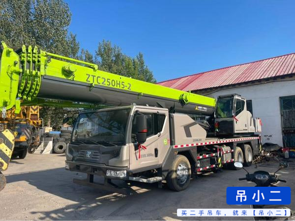 شراء Zoomlion ZTC250H مستعمل رافعة