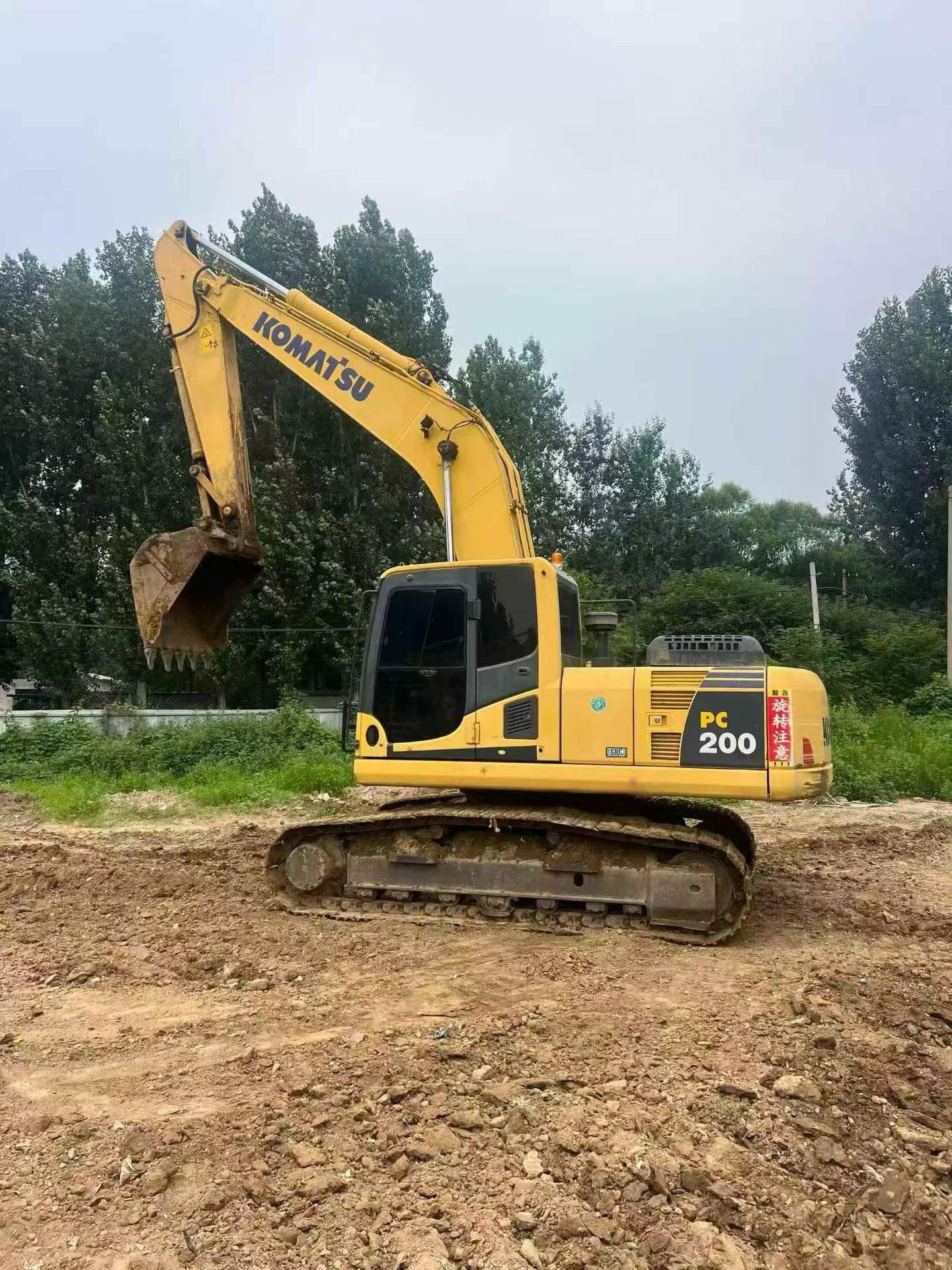 Buy Komatsu PC200-8N1 Used Excavator / 1