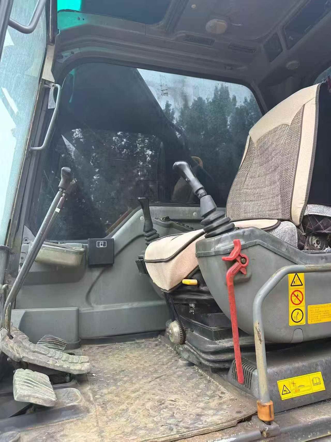 Buy Volvo 240BLC Used Excavator / 6 Buy Volvo 240BLC Used Excavator / 6